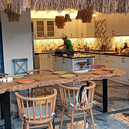 מלון Minos Alacati Çeşme